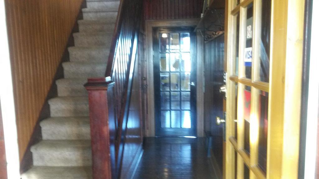 Nisku Guest House Bagian luar foto